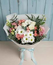 Букет цветов из:  Розы, Лизиантусы и Хризантемы в Пешки