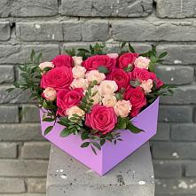 Цветочная композиция из Розы в коробке в Пешки