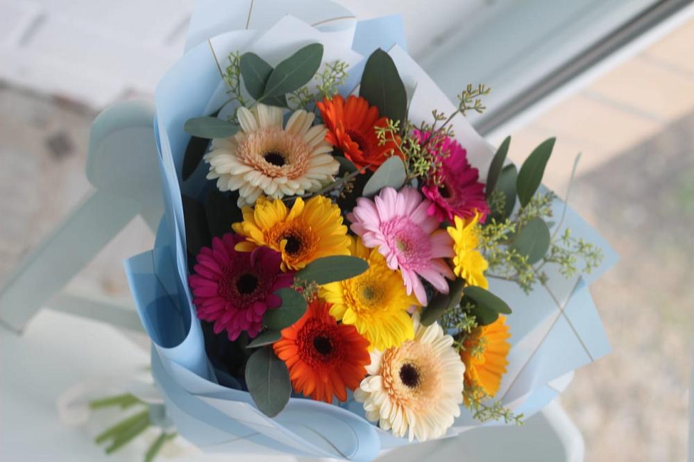 Букет цветов из: Герберы в Пешки