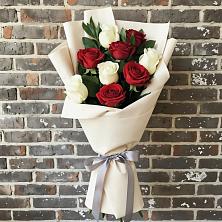 Букет цветов из:  Розы в Пешки