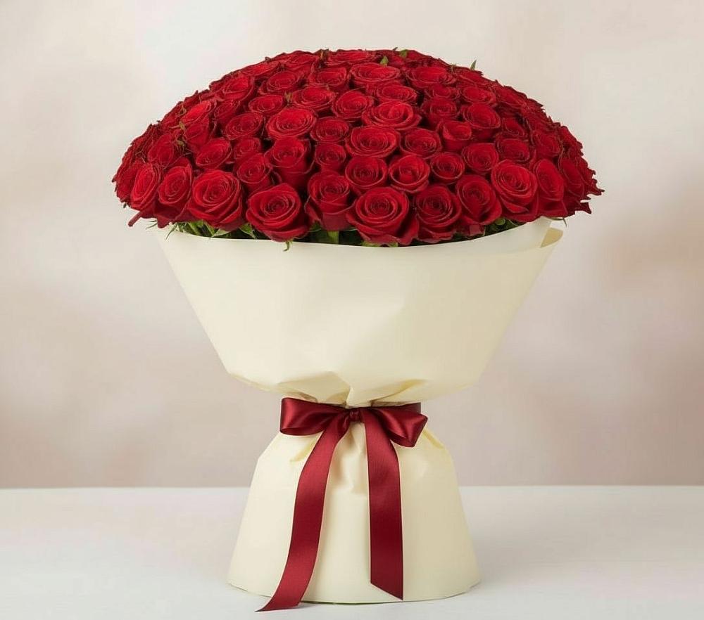 Букет 101 Красная роза Милано в Пешки