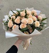 Букет Кремовые розы Латте в Пешки