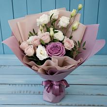 Букет цветов из:  Розы и Лизиантусы #REPLACE_PRED# Пешки