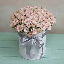 Цветочная композиция из Розы в шляпной коробке #REPLACE_PRED# Пешки