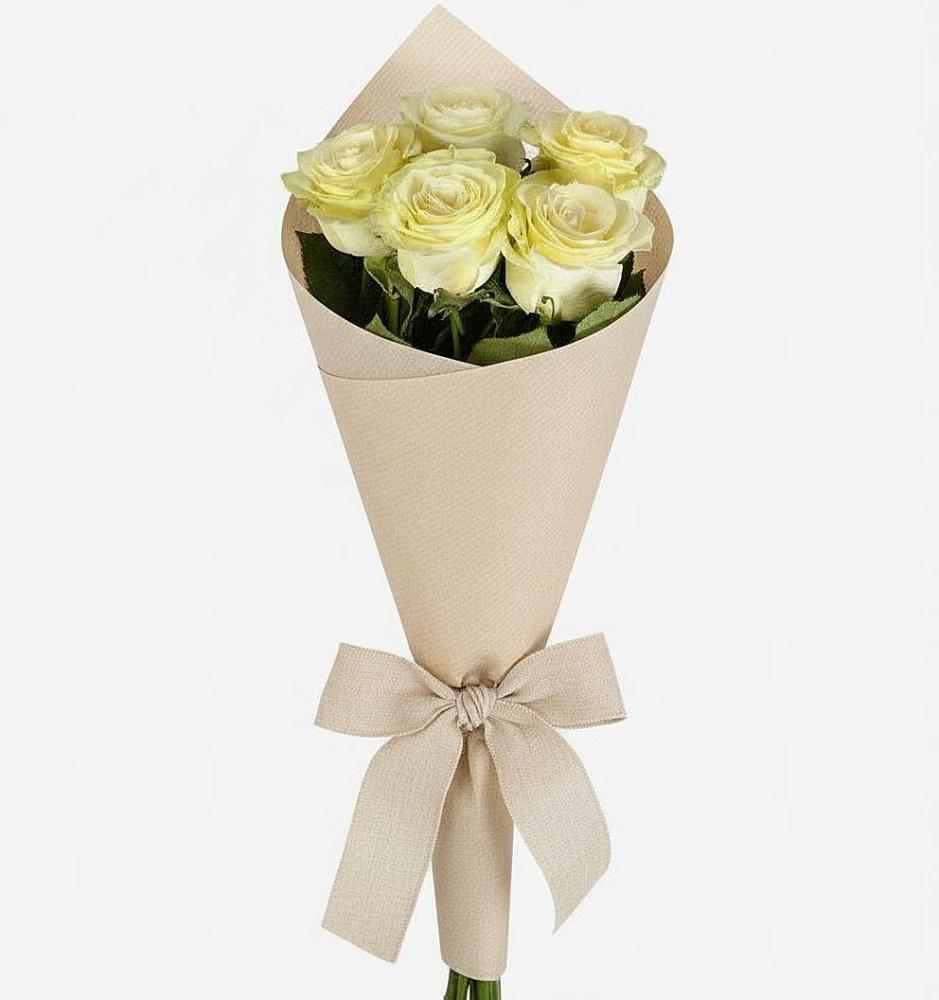 Букет цветов из: Розы в Пешки