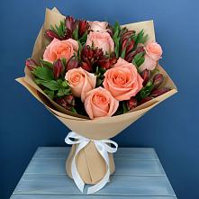 Букет цветов из:  Розы и Альстромерии #REPLACE_PRED# Пешки