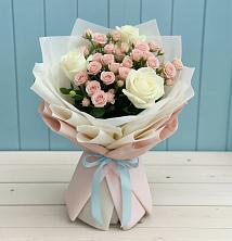 Букет цветов из:  Розы в Пешки