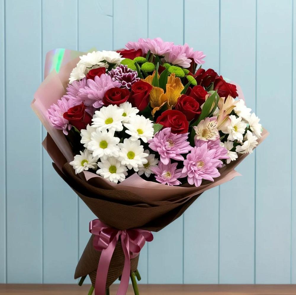 Букет цветов из: Розы, Хризантемы и Альстромерии в Пешки