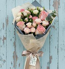 Букет цветов из:  Розы в Пешки