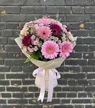 Букет цветов из:  Герберы и Хризантемы #REPLACE_PRED# Пешки