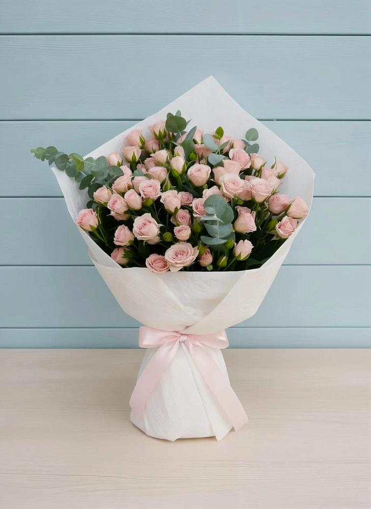 Букет цветов из: Розы в Пешки